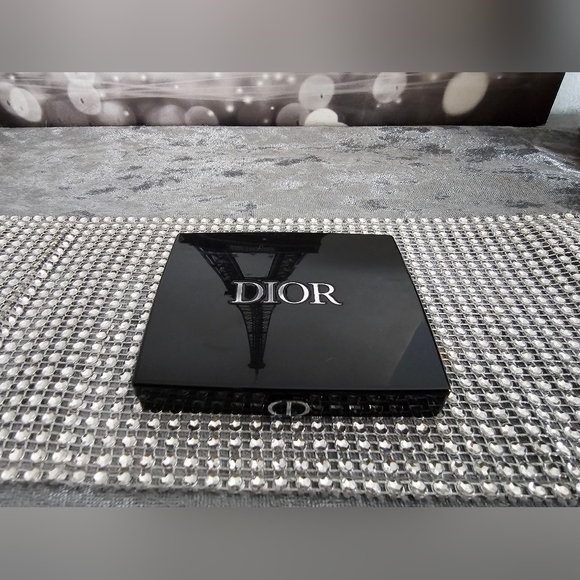 Dior- Diorshow 5 clCouleurs Eyeshadow Palette - 843 Subtle Bloom-New - Picture 4 of 6